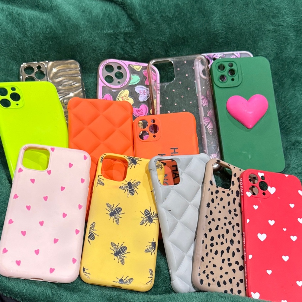 Vibrant Phone Case Set with Heart and Bee Designs. iPhone 13 Pro Max